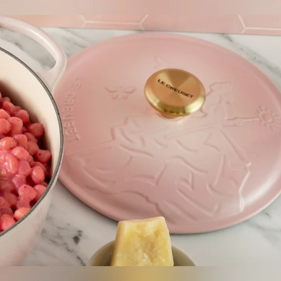 Wicked ™ x Le Creuset Signature Enameled Cast Iron Round Dutch Oven, 4 1/2-Qt. - Picture 7 of 16